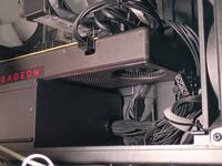 Blower clearance despite the tight power supply fit